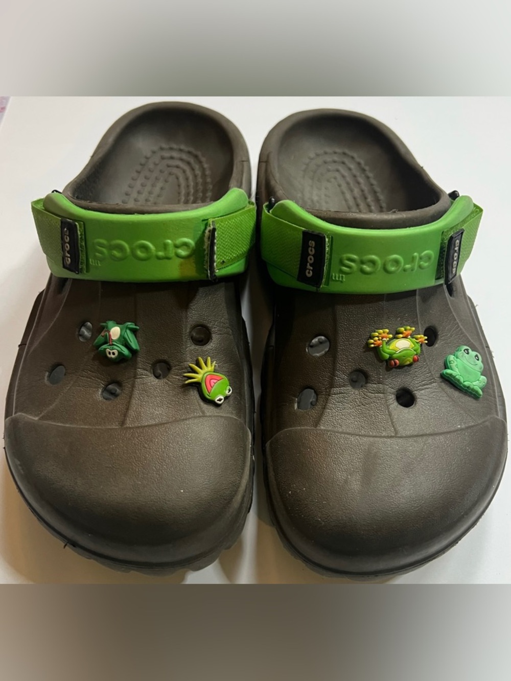 CROCS Classic All-Terrain Clogs Brown / Green Strap Women Size 8 / Men Size 6